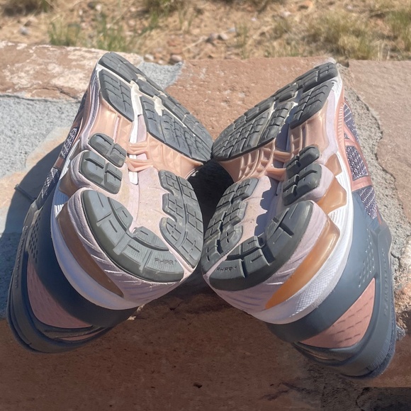 ASICS Gel-Kayano 26 Women’s Running Shoes (Size: 7) - Picture 9 of 14